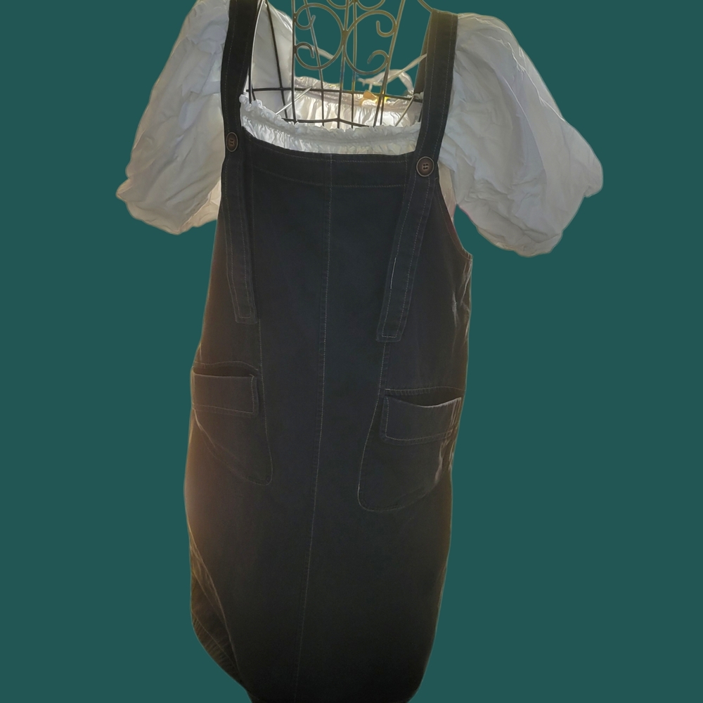 Black Pinafore Dress White